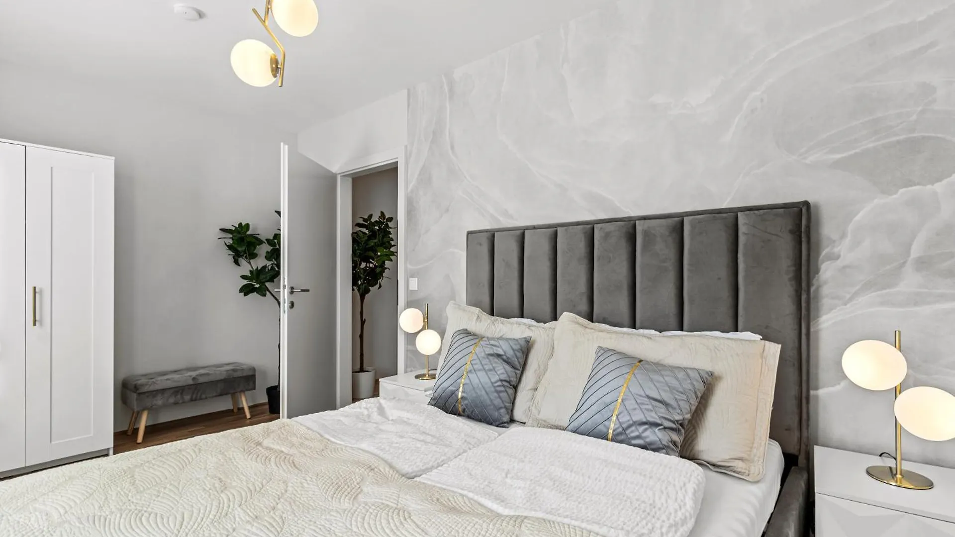 Modern Apartment I Parking I Viena Austria