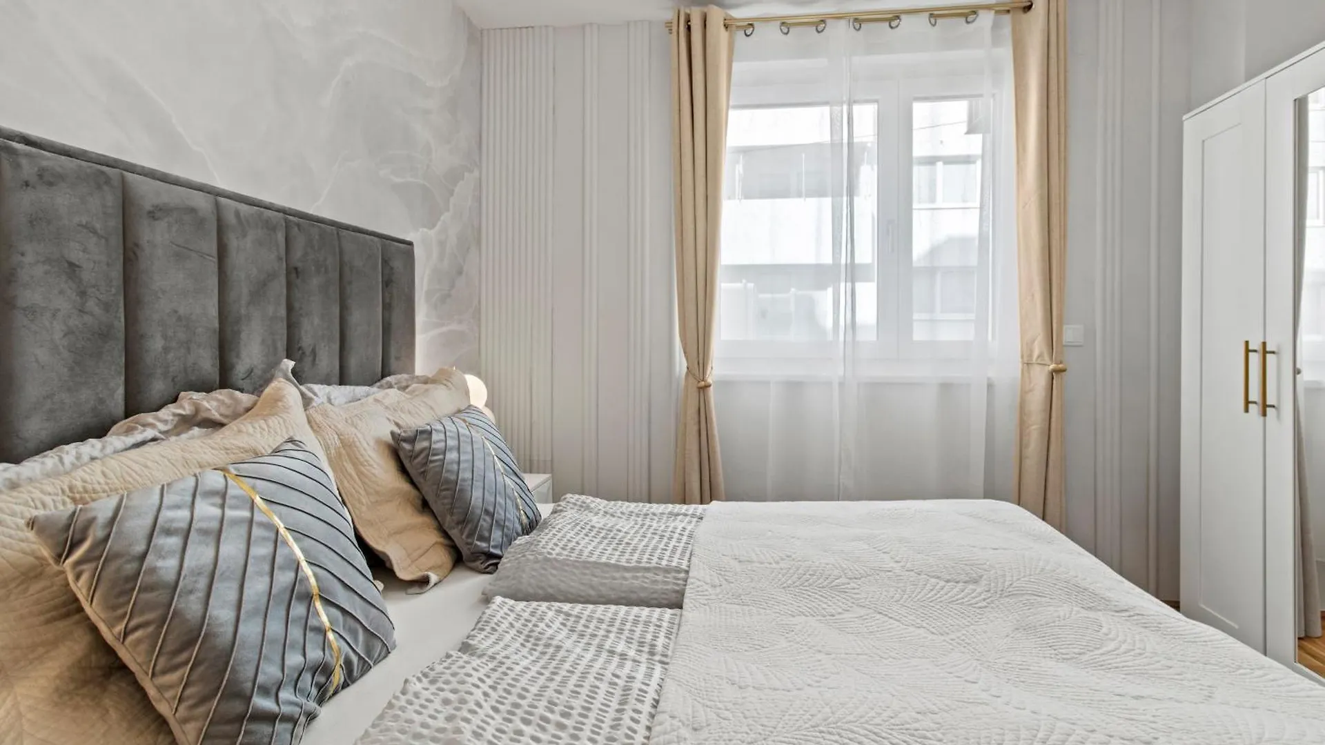 Modern Apartment I Parking I Viena