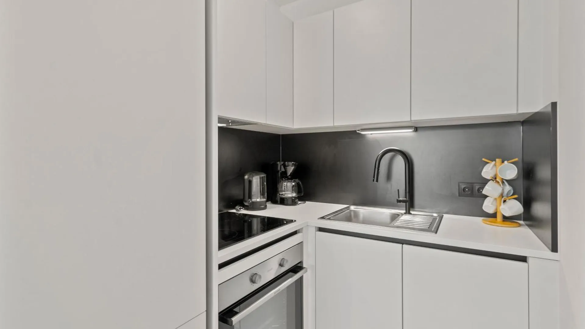 Modern Apartment I Parking I Viena Austria