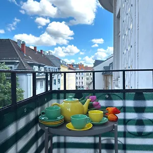 Mariahilfer 5 Min To The Schoenbrunn Palace And Shopping Center Apartment