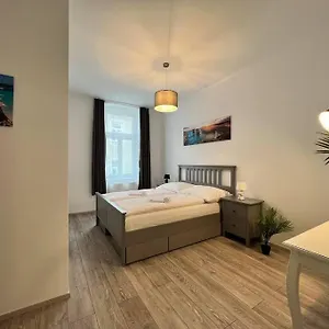 Gesamte Fuer 4 18 Apartment