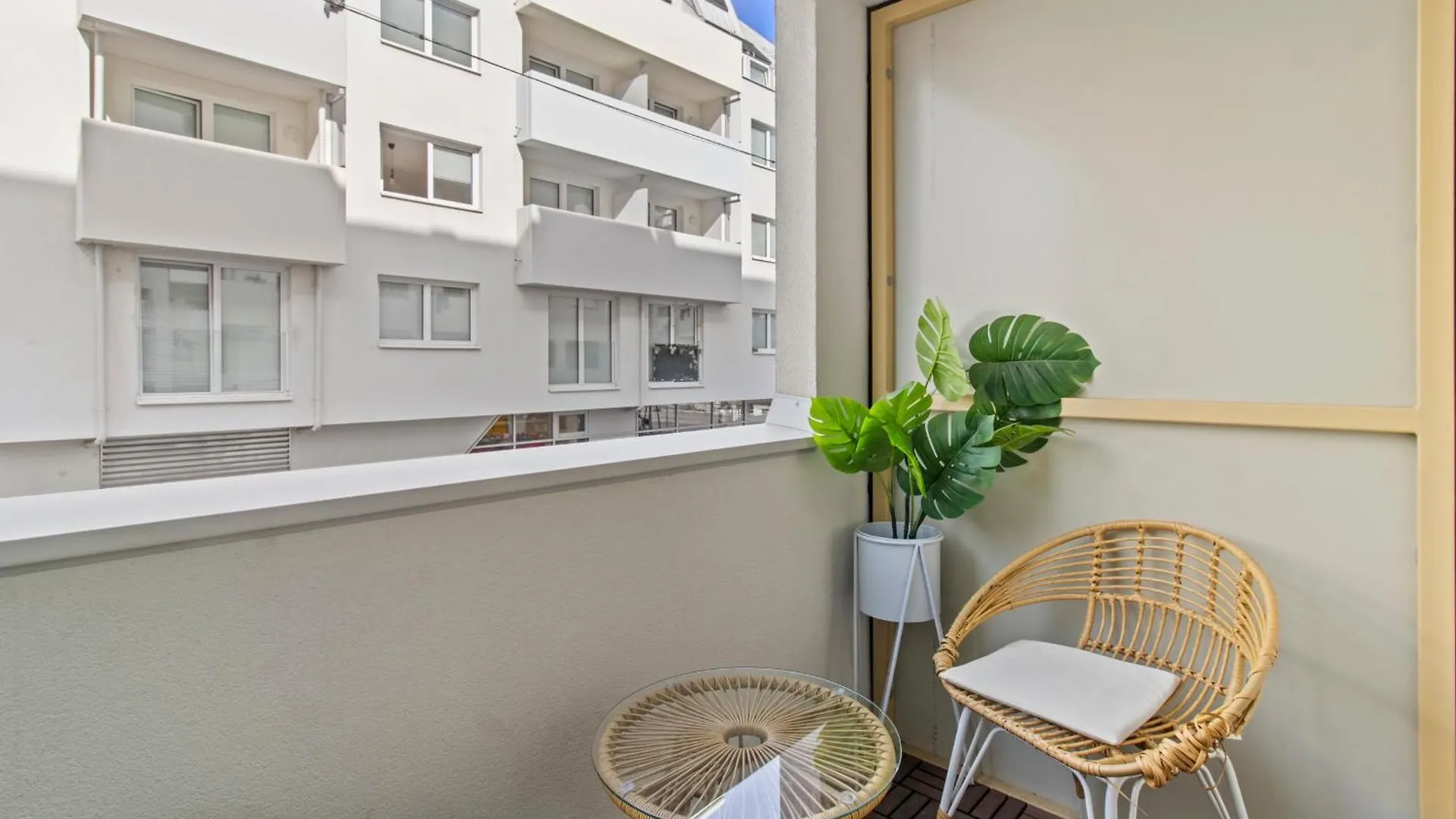 Modern Apartment I Parking I Vienna 0*,