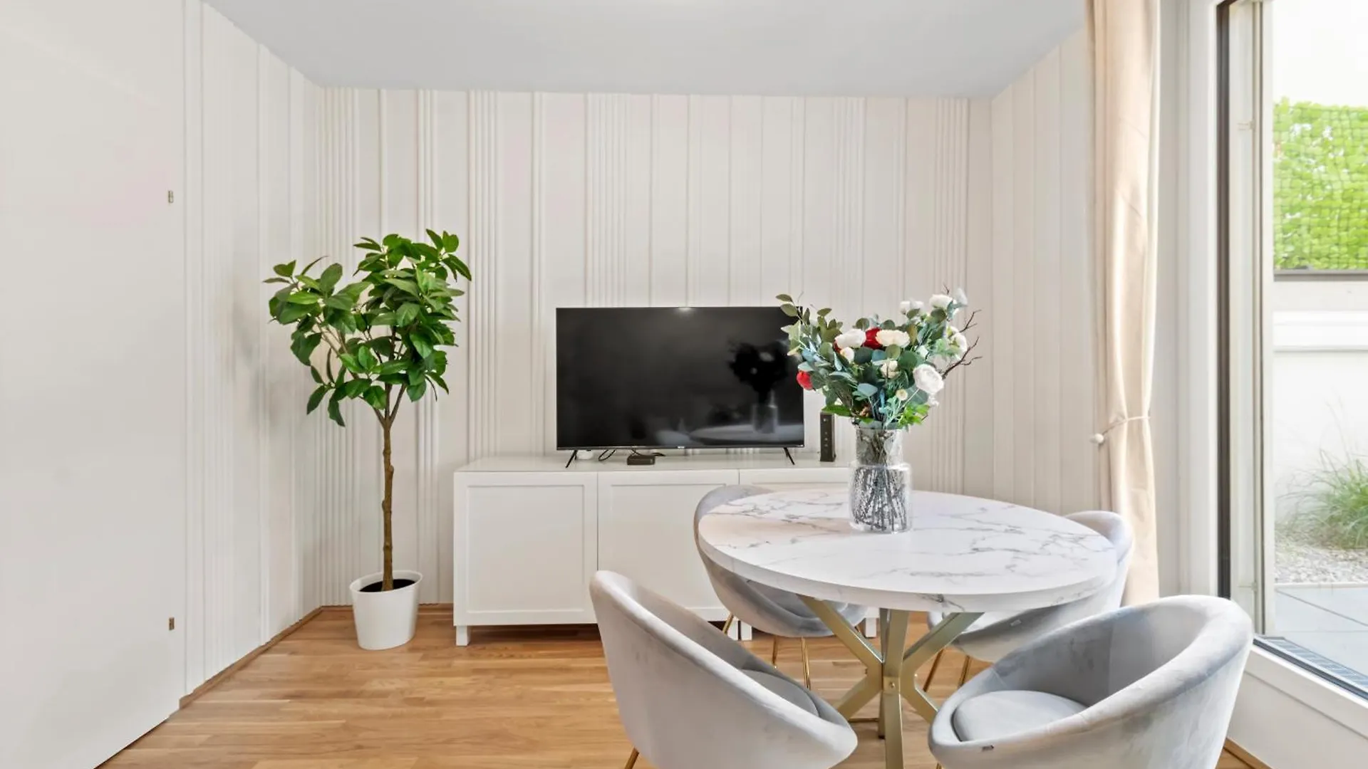 Modern Apartment I Parking I Vienna Austria